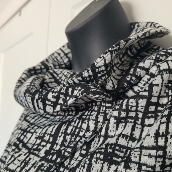 Iight weight jacket - Picture 5 of 8